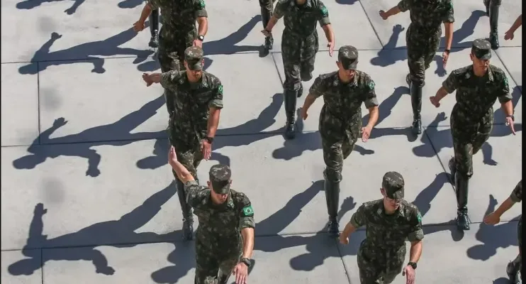 Previdência dos militares, que está na mira do corte de gastos, tem déficit de R$ 49,7 bilhões