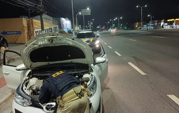 PRF Recupera Toyota Yaris Roubado Durante Fiscalização na BR-101, em Serra/ES