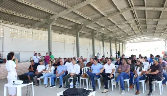 Produtores participam de seminário técnico sobre café conilon em Jaguaré