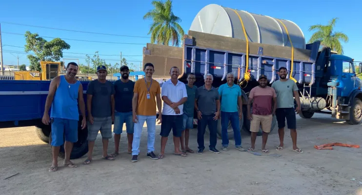Produtores rurais de Jaguaré comemoram entrega de novos equipamentos agrícolas