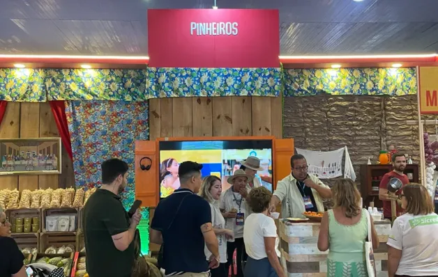 Produtos típicos e cultura regional foram destaques de Pinheiros na Feira dos Municípios