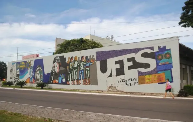  Professores da Ufes decidem continuar greve; Ifes vai retomar aulas