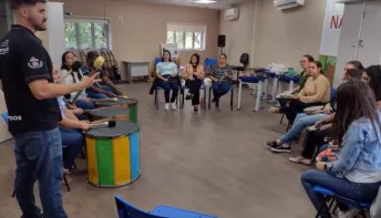 Professores de arte da rede municipal fazem formação de música no Ifes