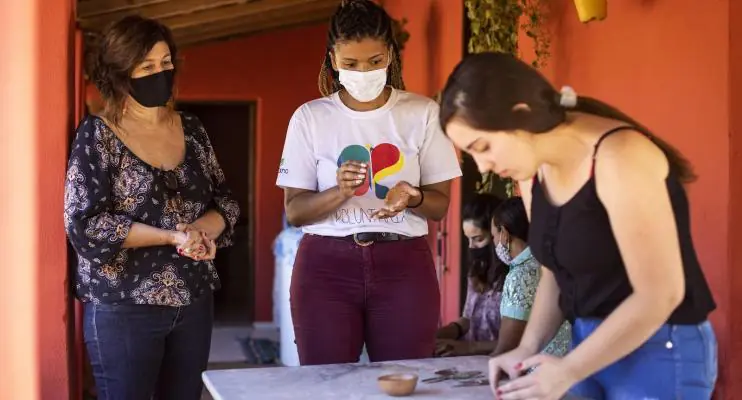 Programa Voluntariar da Suzano conta com a participação de voluntários para protagonizar a mudança positiva na sociedade