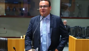 Projeto do deputado Denninho obriga ressarcimento em caso de queda de internet