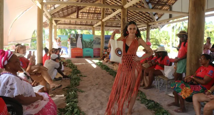 Projeto Empreender Feminino encerra ciclo com desfile inspirado na força das mulheres da Ilha