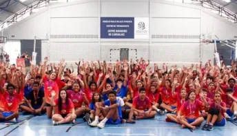 Projeto Virando o Jogo abre 300 vagas gratuitas de vôlei em cinco municípios do Estado