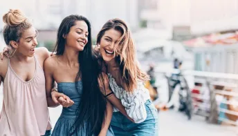 Psicólogo dá 6 dicas de autocuidado para jogar a autoestima lá para cima
