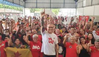 PT deve retirar Contarato da disputa em troca de espaço no governo Casagrande