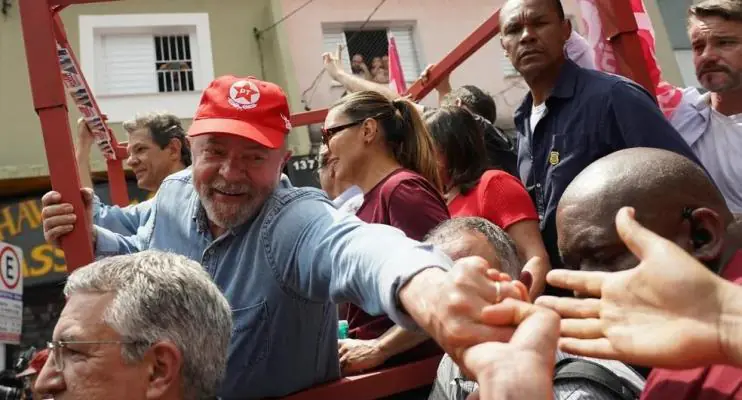 PT identifica rede de criação fake news e vai ao TSE cobrar ação do Twitter