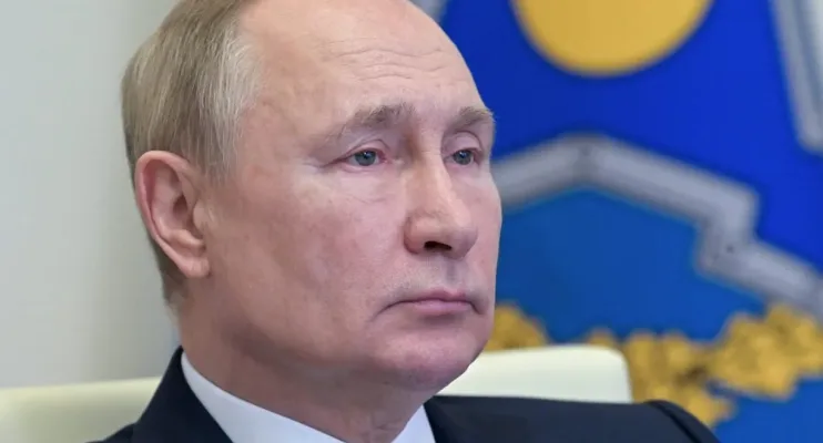 Putin diz que Rússia vai continuar modernizando forças nucleares