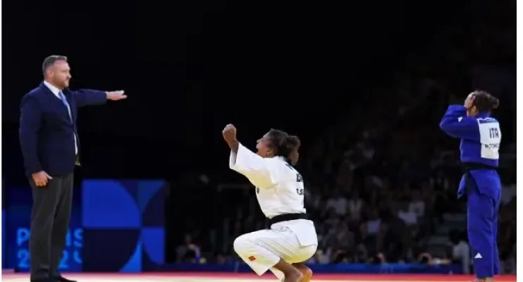 Rafaela Silva decide e conduz Brasil ao bronze no judô por equipes: "Na base do ódio"