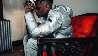Rapper é morto a tiros na frente de sua casa nos Estados Unidos  