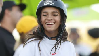 Rayssa Leal avança em 2º lugar para as semifinais do Mundial de Street
