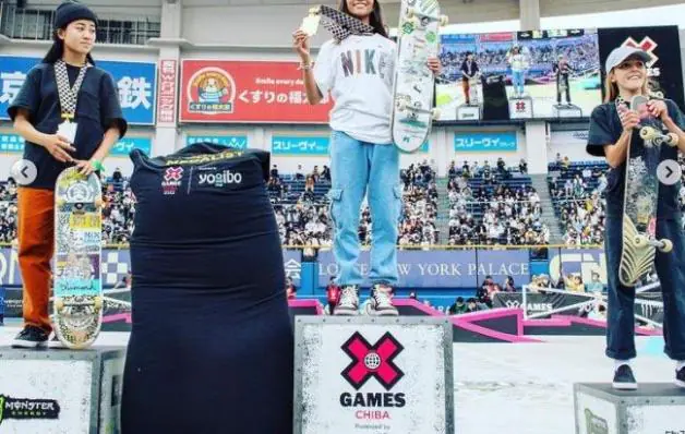 Rayssa Leal conquista ouro e sobe pela primeira vez no pódio do X-Games