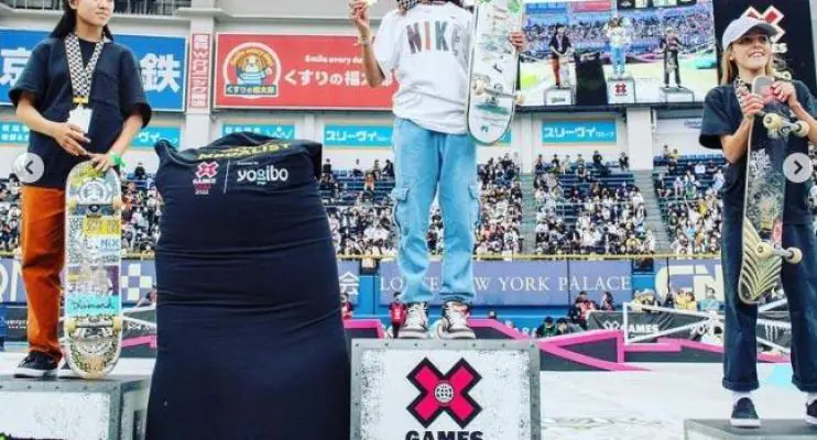 Rayssa Leal conquista ouro e sobe pela primeira vez no pódio do X-Games