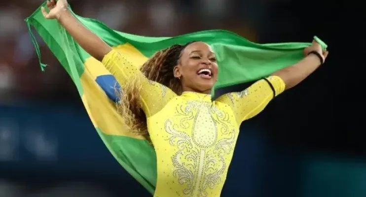 Rebeca Andrade ilumina Paris com a medalha de prata no individual geral da ginástica nas Olimpíadas