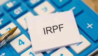 Receita paga hoje lote residual de restituição do Imposto de Renda