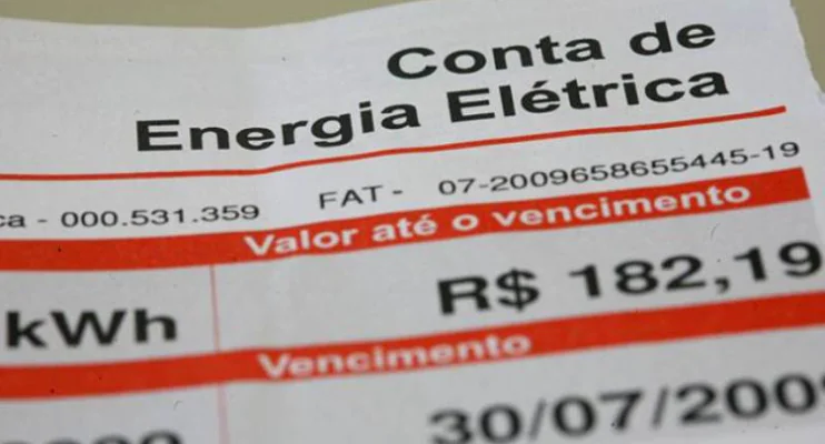 Redução no valor da tarifa de energia passa a valer em 70 cidades do ES a partir deste domingo