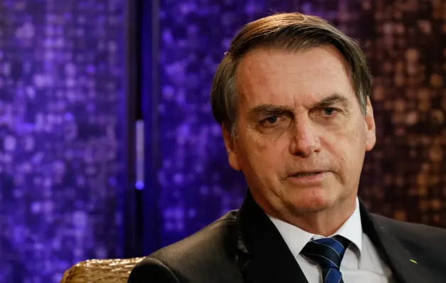Relatora pede indiciamento de Bolsonaro e outros 60 golpistas