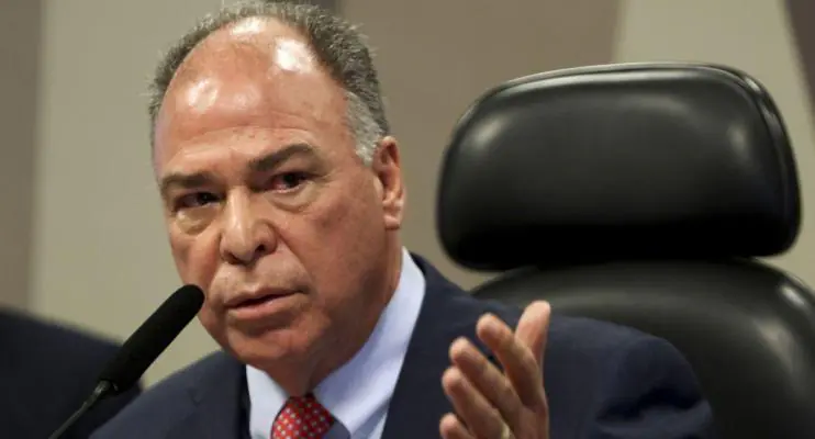 Relatório que fixa limite ao ICMS de combustíveis é lido no Senado