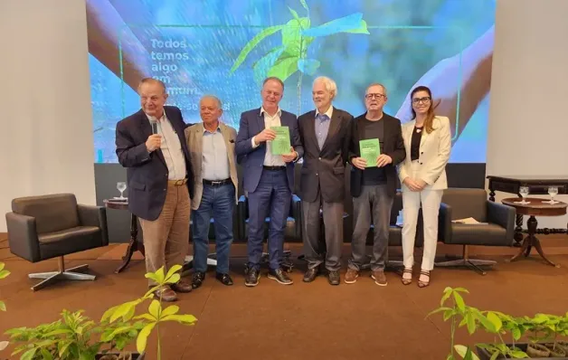 Renato Casagrande anuncia plantio de 20 milhões de árvores em todo o Espírito Santo
