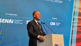 Renato Casagrande anuncia R$ 500 milhões do Fundo Soberano para descarbonização e transição energética