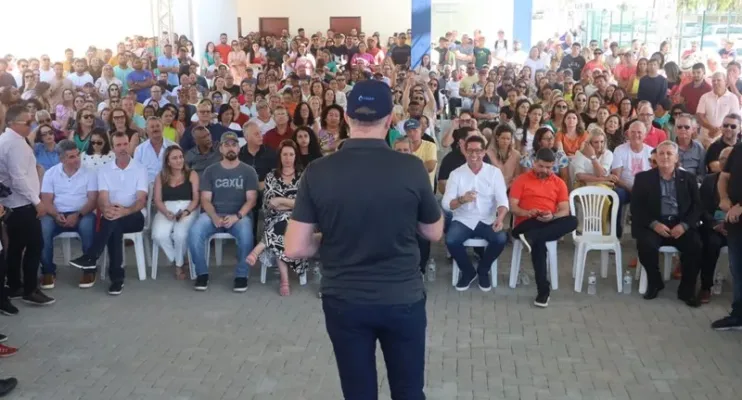 Renato Casagrande governador do ES, entrega novos equipamentos públicos em Presidente Kennedy