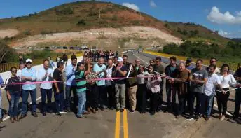 Renato Casagrande inaugura pavimentação da Rodovia ES-181 entre Alegre e São José do Calçado