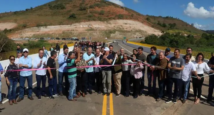 Renato Casagrande inaugura pavimentação da Rodovia ES-181 entre Alegre e São José do Calçado