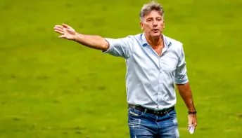 Renato Gaúcho estipula prazo para definição de caso Suárez