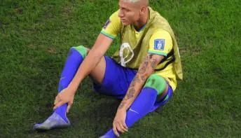 Richarlison agradece torcida e desabafa: "Ferida que ficará aberta para sempre"