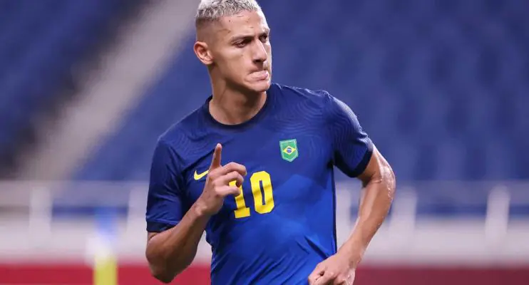 Richarlison na mira de gigantes e movimentações no Flamengo são destaques do futebol