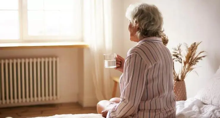 Risco para Alzheimer aumenta em 69% entre idosos que tiveram Covid, mostra novo estudo