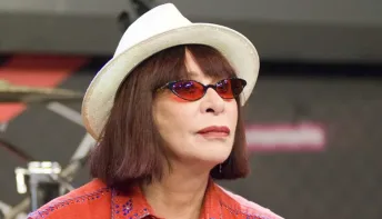 Rita Lee escreveu caderno de tweets à mão, diz filho, que prepara obras póstumas