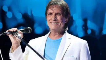 Roberto Carlos sofre acidente de carro em Gramado