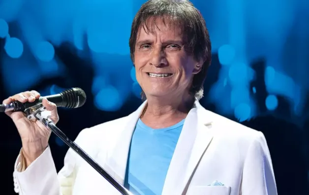 Roberto Carlos sofre acidente de carro em Gramado