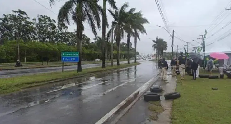 Rodovias capixabas Após três dias, rodovias federais amanhecem sem bloqueios