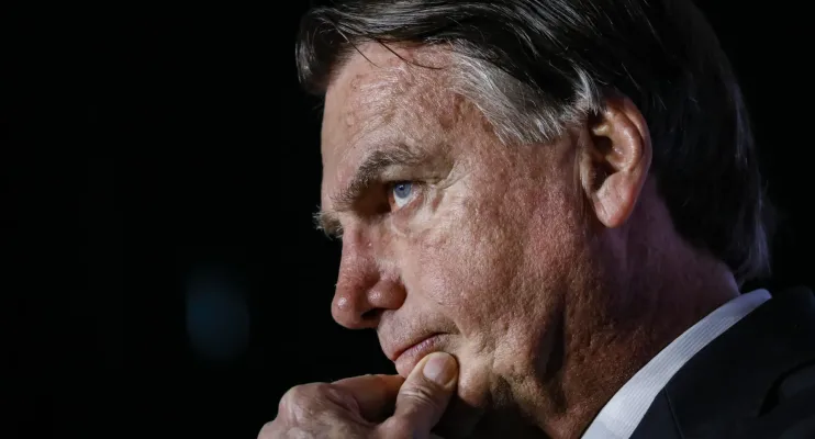 Rolex foi feito sob encomenda para Bolsonaro, afirma perito