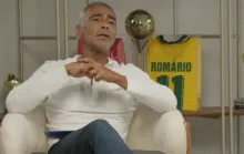 Romário diz que abriu mão do salário de senador durante jogos da Copa