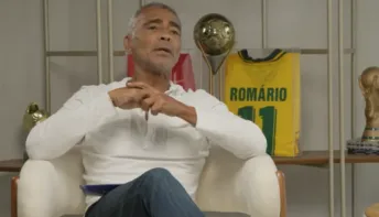 Romário diz que abriu mão do salário de senador durante jogos da Copa