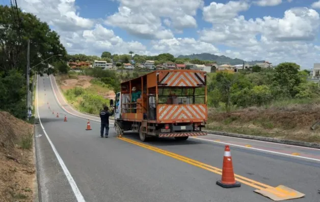 Rua Leopoldo Rangel volta a operar em mão dupla após mudanças viárias em Aracruz