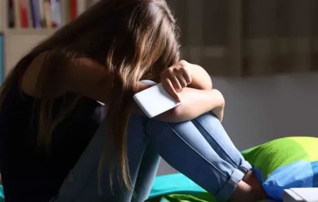 Saiba reconhecer sinais de alerta para suicídio em crianças e adolescentes