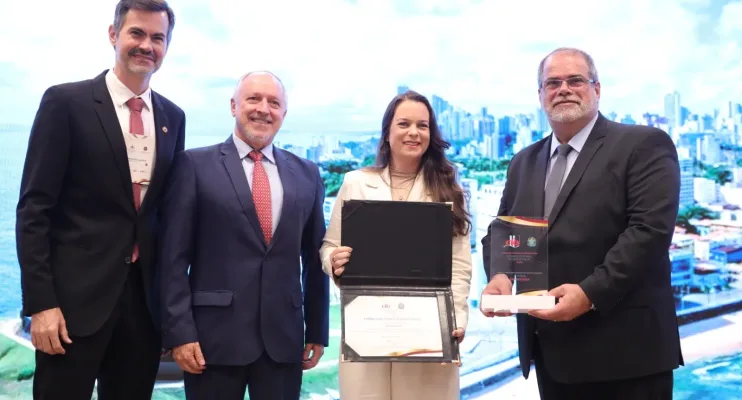 Salvador vence Prêmio Nacional CFO de Saúde Bucal 2024