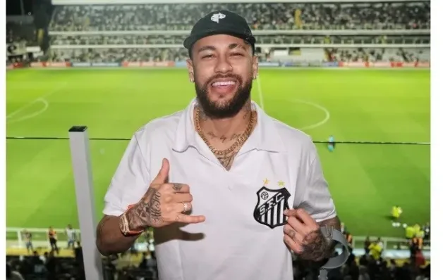 Santos aguarda a chegada de Neymar ao Brasil na quarta-feira