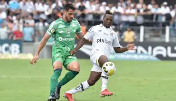Santos inicia trilogia com o Coritiba com boa vitória