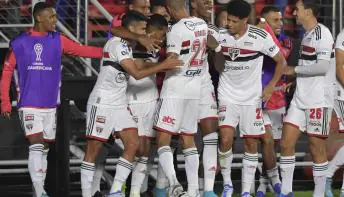 São Paulo lida com um time completo de baixas e joga para se superar no Sul