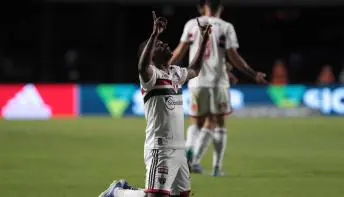 São Paulo virou contra o Cuiabá em pênalti inexistente