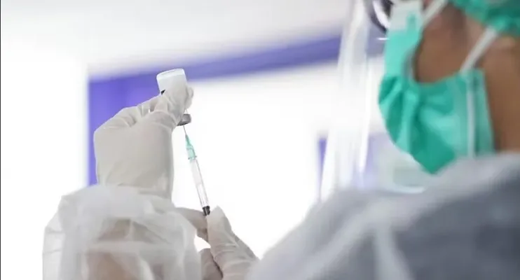 Saúde suspende vacina da dengue do Butantan após 2 mortes suspeitas
