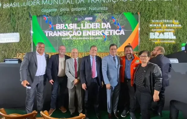 SDE celebra sanção da Lei do Combustível do Futuro pelo Presidente da República